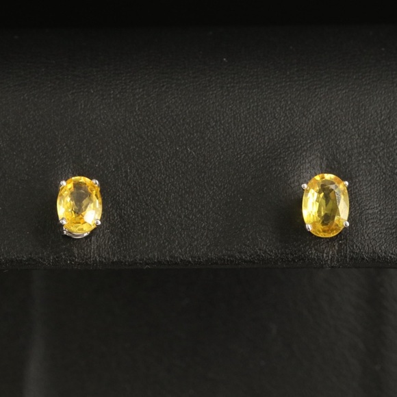 Jewelry - Vintage 14K White Gold Yellow Sapphire Stud Earrings